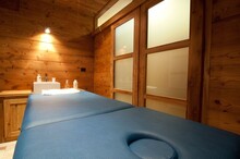 Table de massage de l'hôtel Zerbion