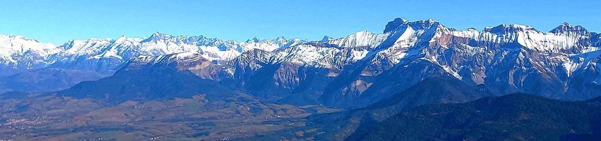 Réveillon raquettes dans le Vercors sur les traces du loup, un séjour ouvert de 11 à 73 ans !
