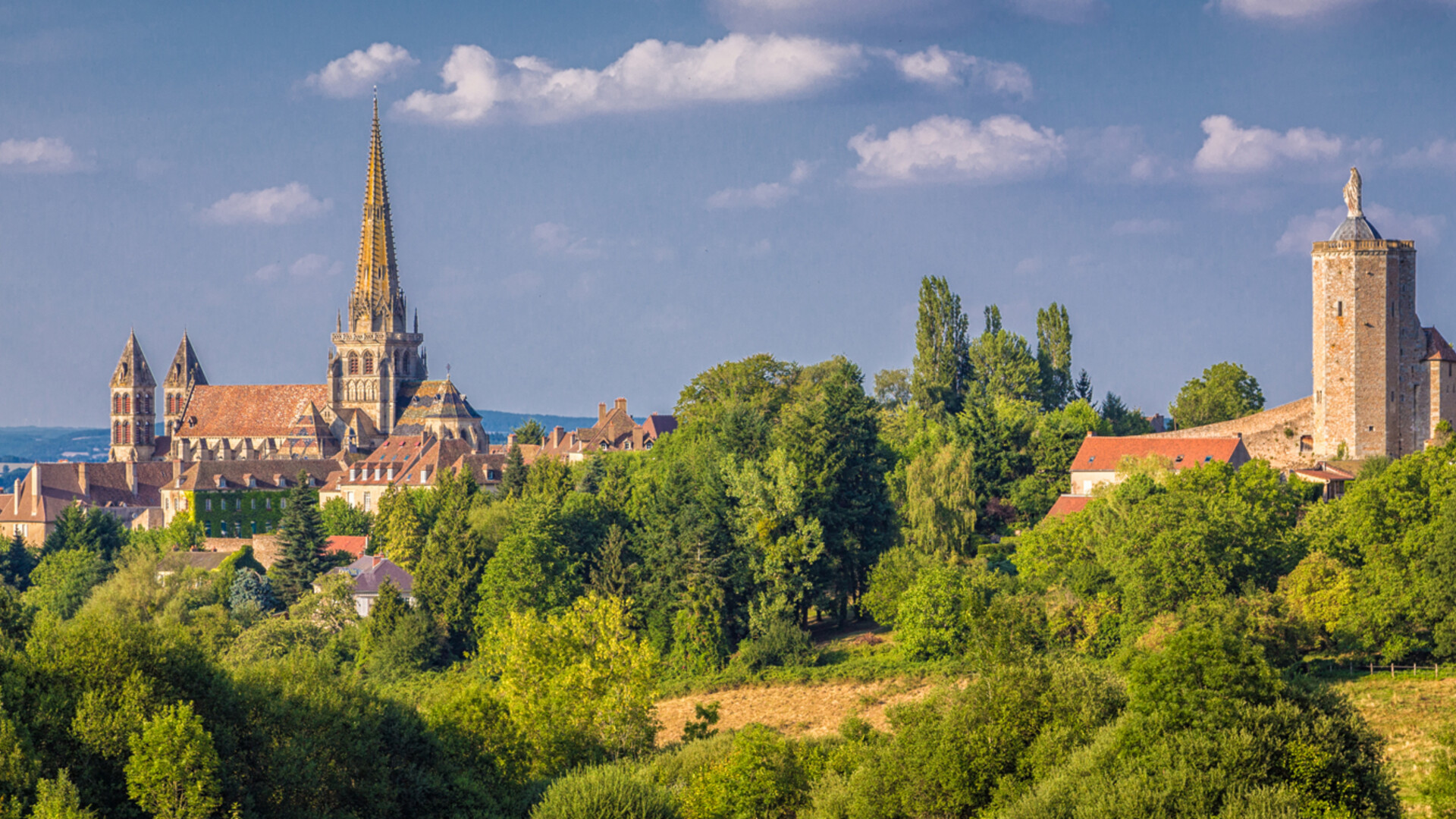 Trek - France : Chemins de Saint-Jacques : d\'Autun à Cluny
