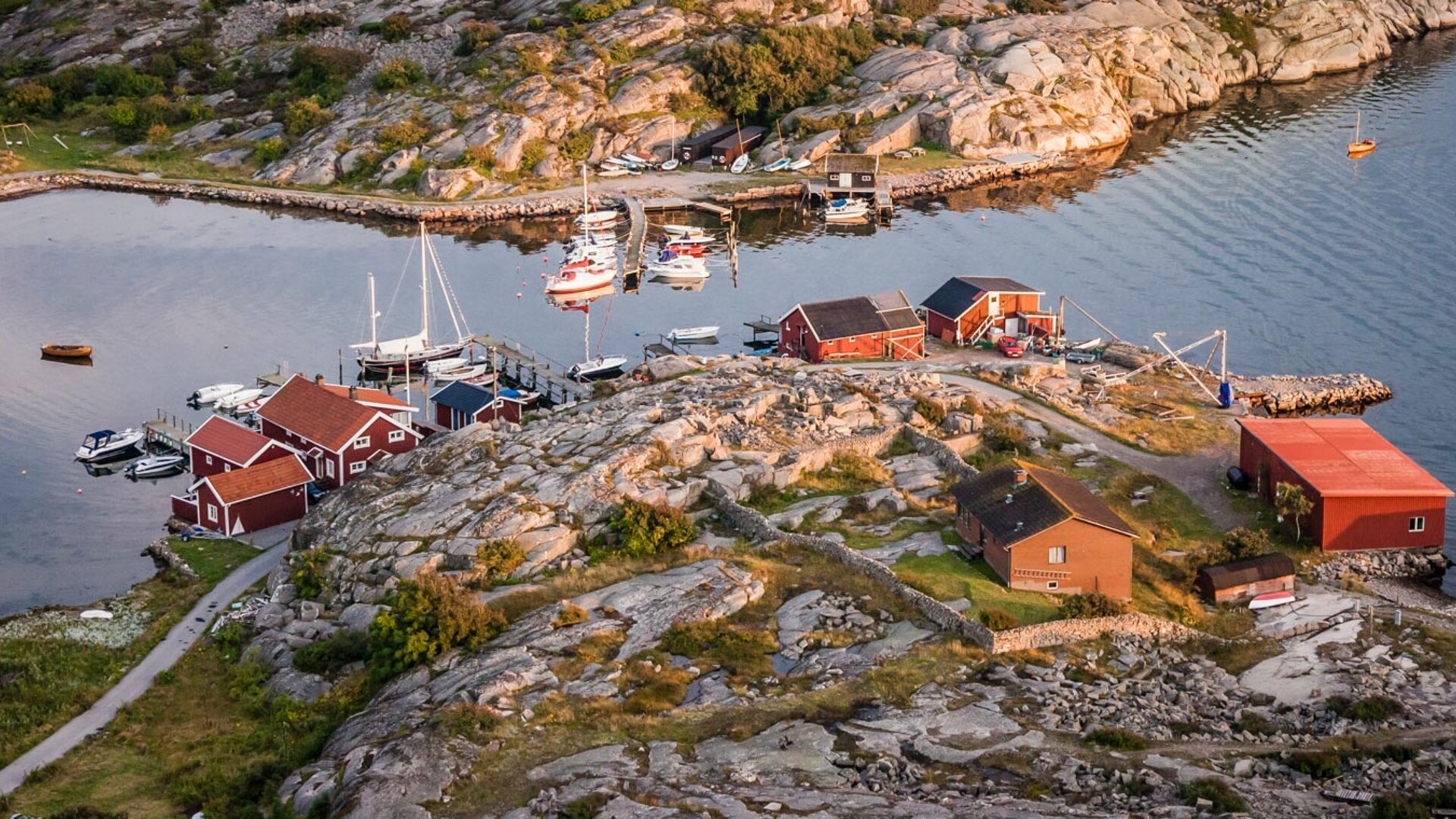 Petit port de la côte ouest de Suède