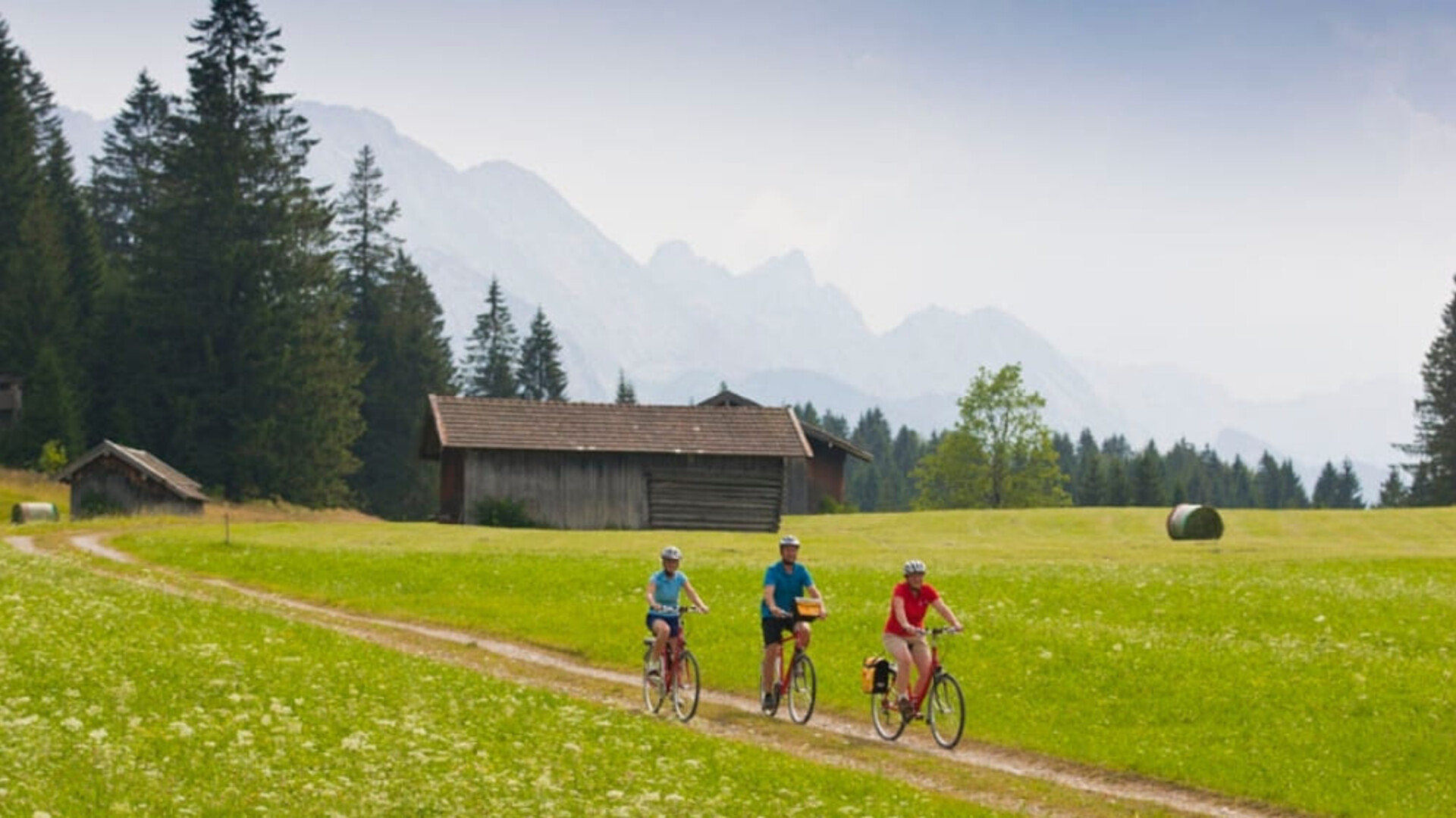 Cyclistes sur le séjour Munich et les lacs de Bavière