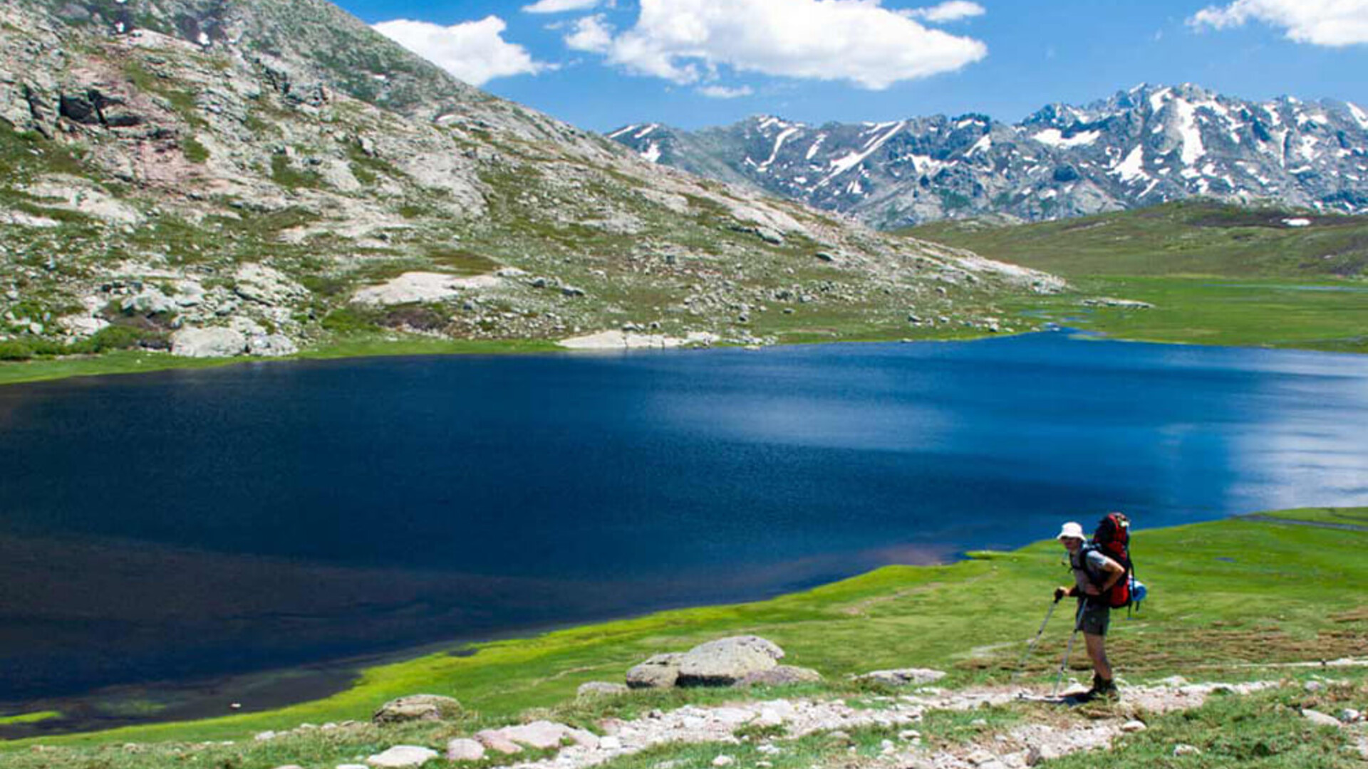 Randonnée sur le lac de nino sur le GR20 Nord en corse