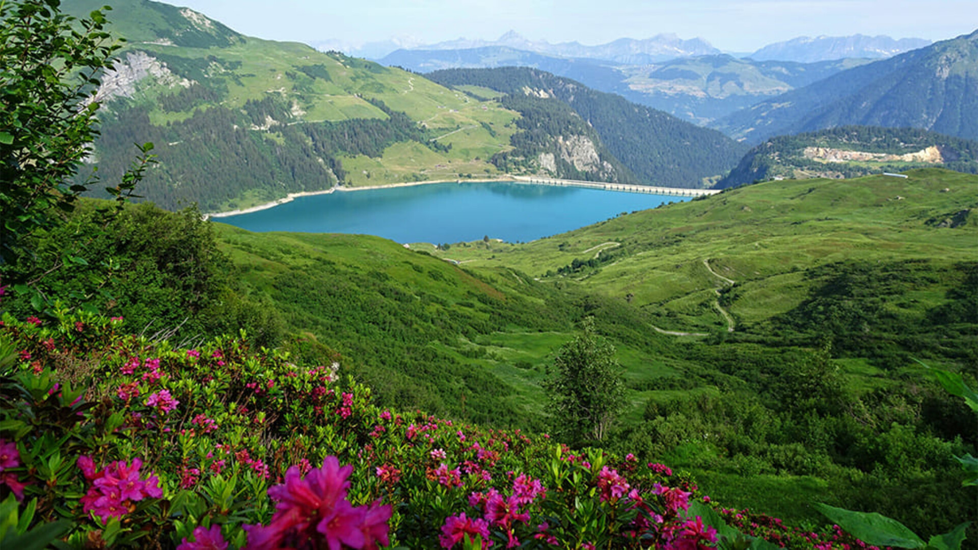 Lac du barrage de Roselend