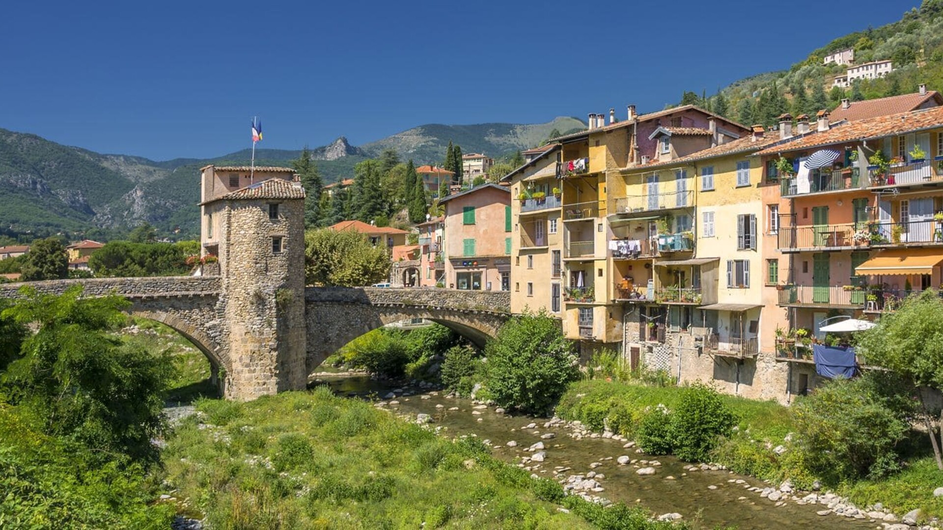 Le village de Sospel dans les Alpes du Sud