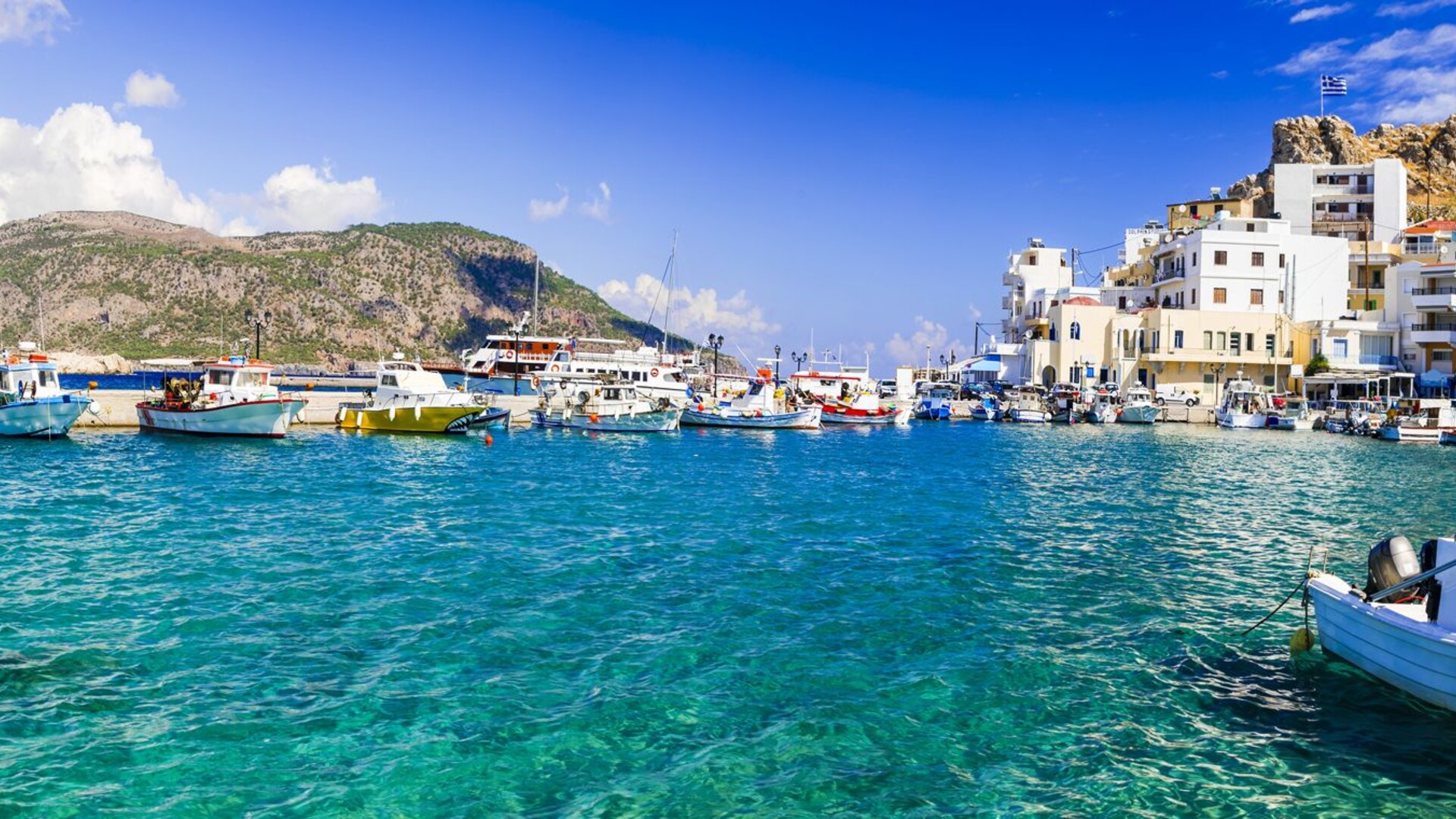 Port de Pigadia sur l'île de Karpathos, en Grèce
