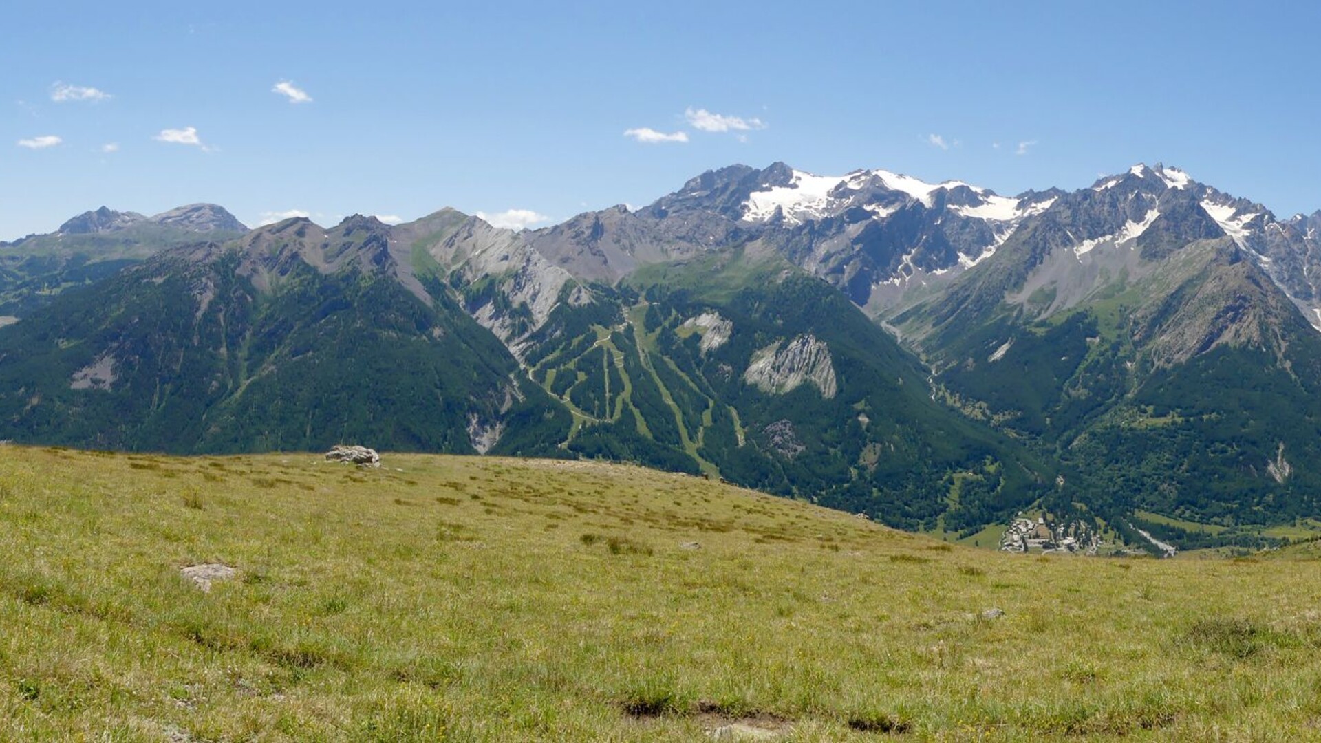 Névache et la Vallée de la Clarée en étoile