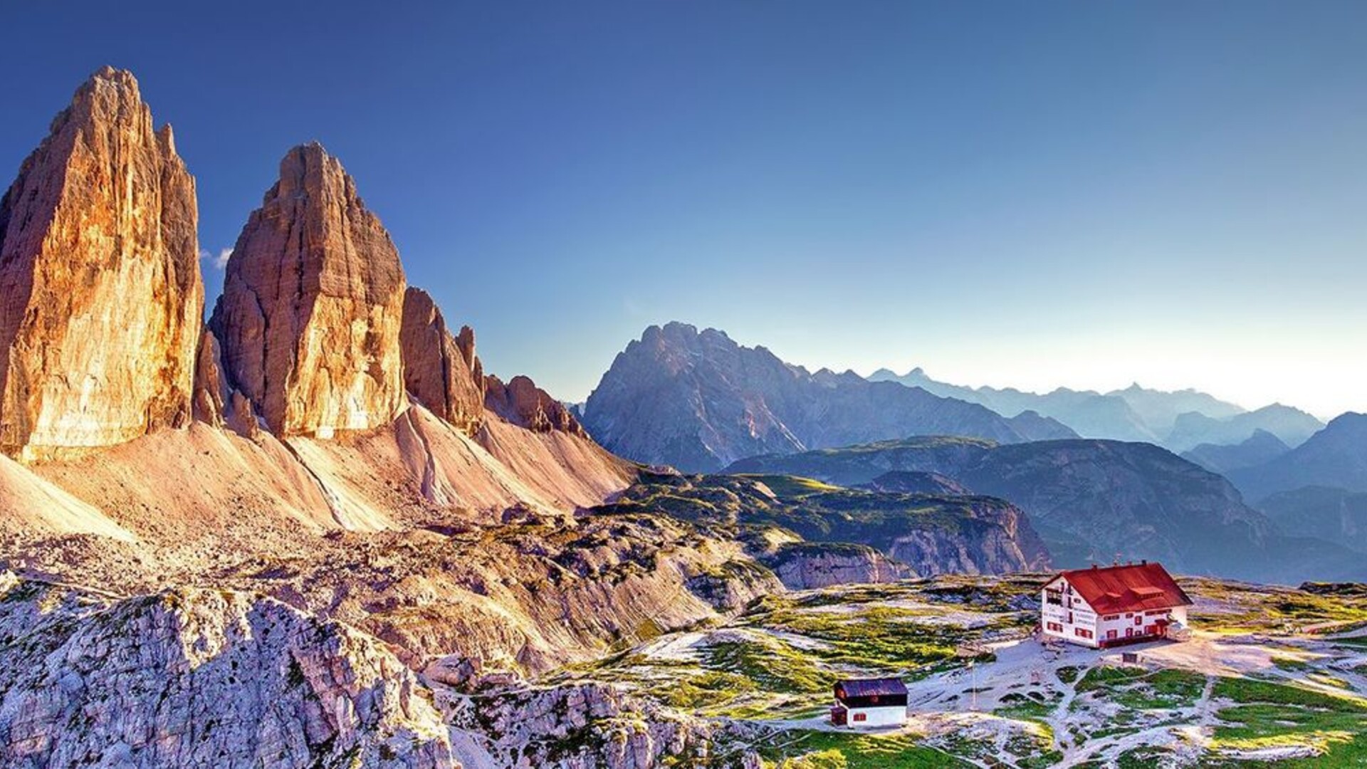 Trek - Les incontournables des Dolomites: Cinque Torri, Tre Cime et lac de Braies
