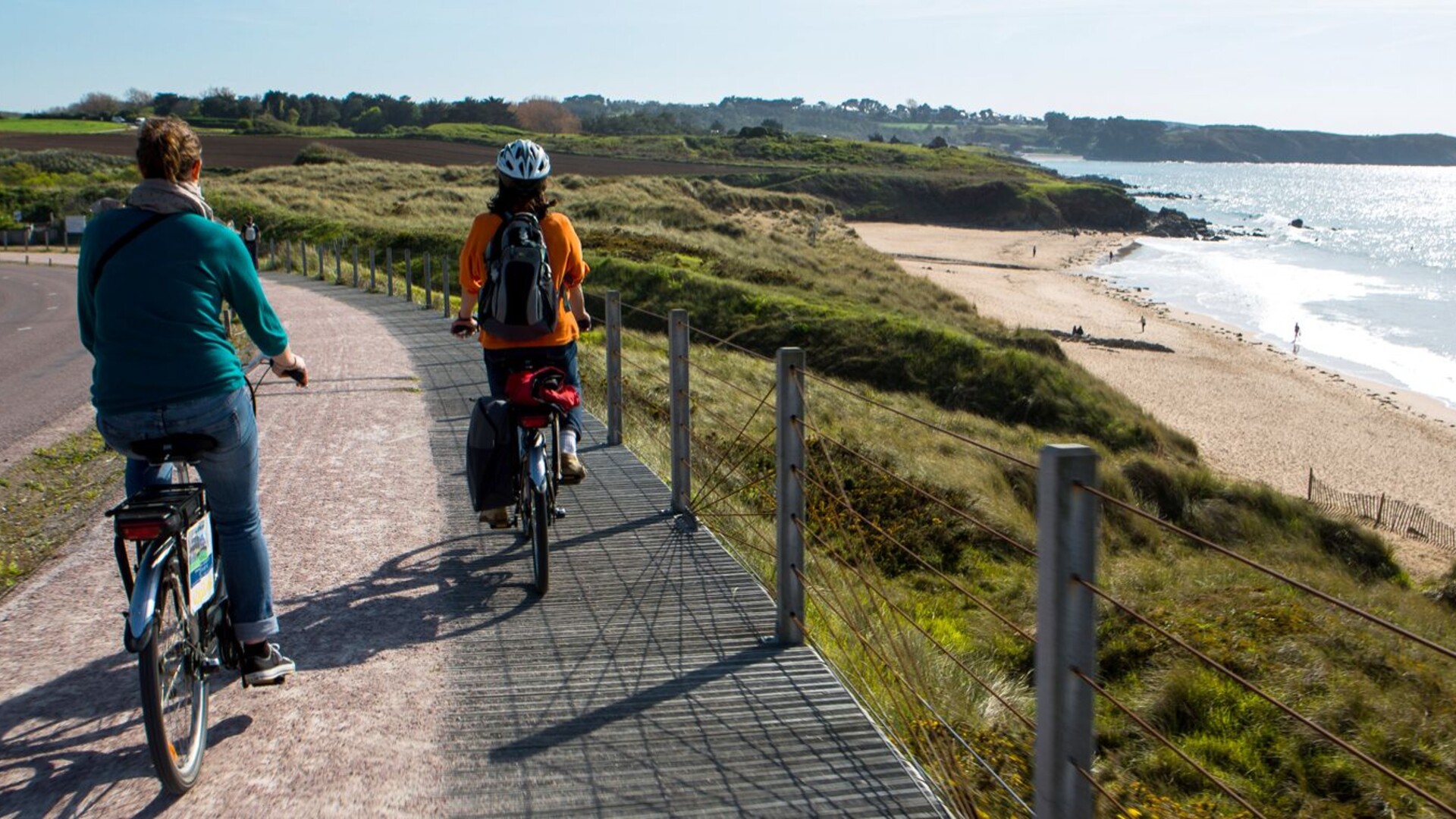 Vélo près du cap Fréhel en Bretagne