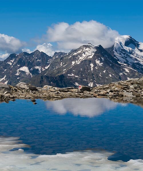 Col de Monte Moro - vue sur Mont Rose © Adobe Stock