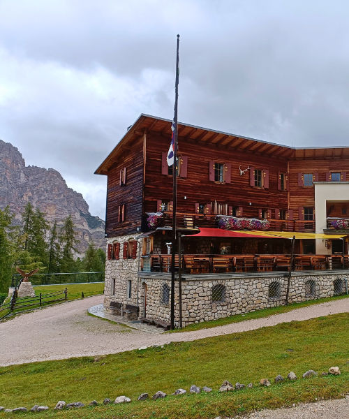 Refuge de Fanes