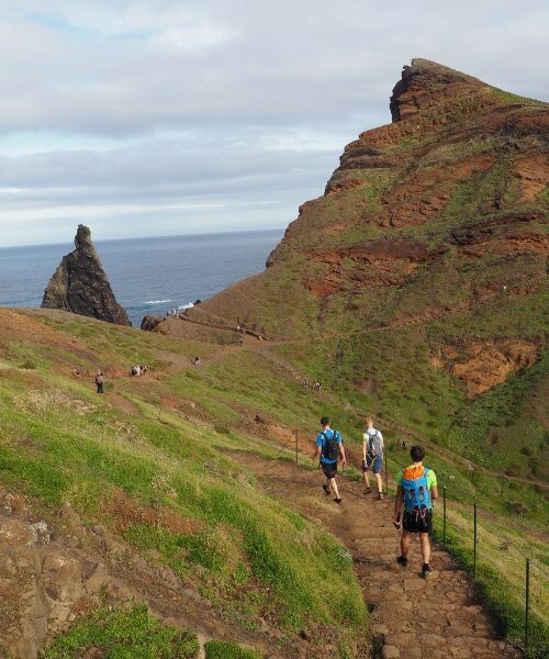 Randonneurs sur la pointe de Sao Lourenço © David Praire.