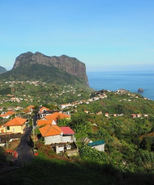 Vue sur Porto da Cruz - randonnée Madère (c) David Praire Vue sur Porto da Cruz - randonnée Madère (c) David Praire