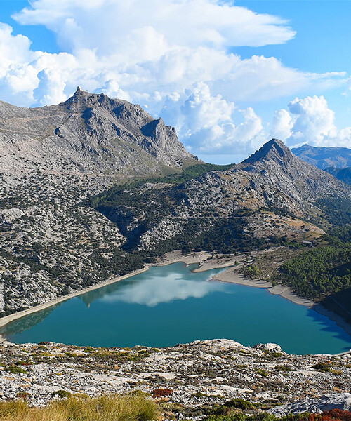 Lac Cuber © AdobeStock