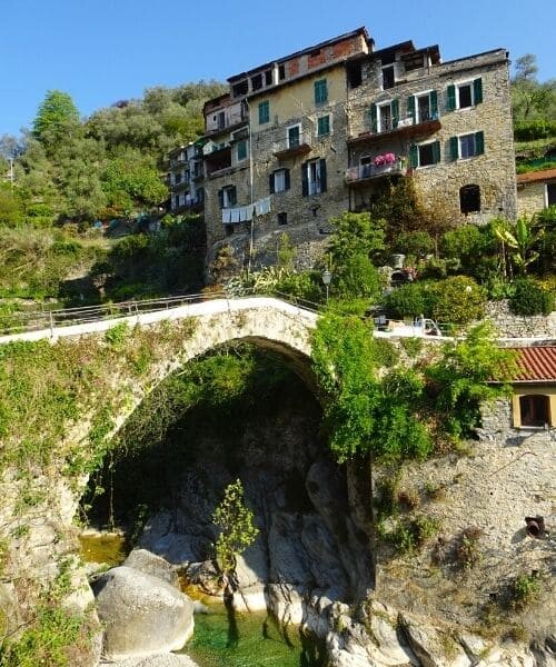 Le pont médiéval de Dolceacqua © Marie-Odile Ré Le pont médiéval de Dolceacqua