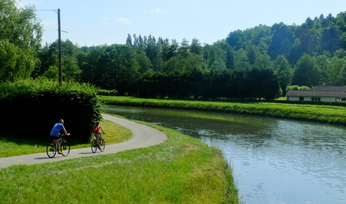 Le Canal du Nivernais à vélo