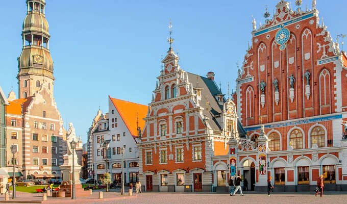 La capitale de la Lettonie : Riga et la Maison des Têtes noires © gadagj, Adobe Stock La capitale de la Lettonie : Riga et la Maison des Têtes noires