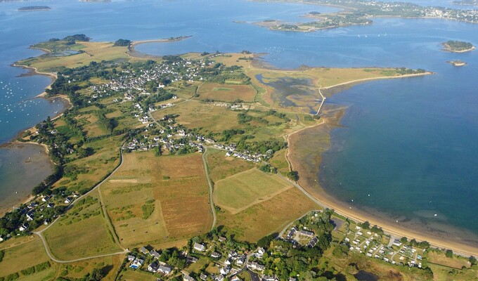 Ile d'Arz, dans le golfe du Morbihan © AdobeStock Ile d'Arz, dans le golfe du Morbihan