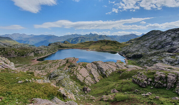 Lacs des vallées d’Aspe et D’Ossau dans le Parc des Pyrénées