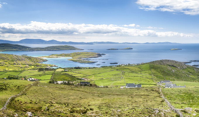 Image Irlande : les montagnes du Connemara à vélo