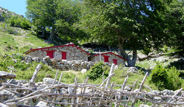 Cabanes de berger sur le GR20