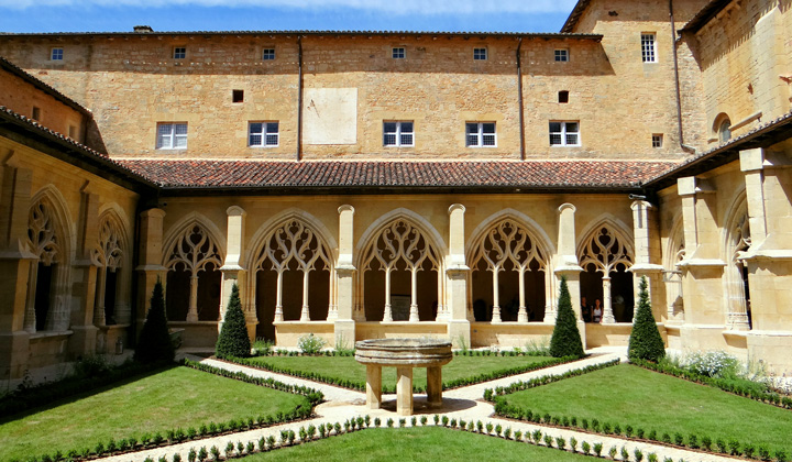 Cloître de l'abbaye de Cadouin