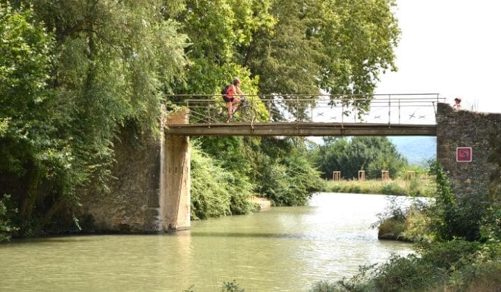 Voyage à vélo - Le Canal des Deux-Mers de Bordeaux à la mer