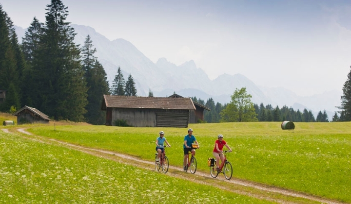 Cyclistes sur le séjour Munich et les lacs de Bavière