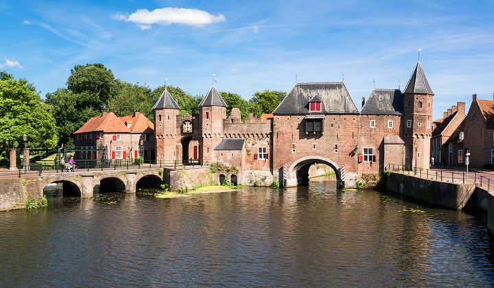 Le Koppelpoort, porte-pont médiévale d'Amersfoort