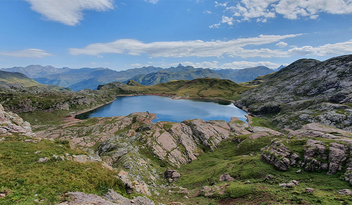 Lacs des vallées d’Aspe et D’Ossau dans le Parc des Pyrénées