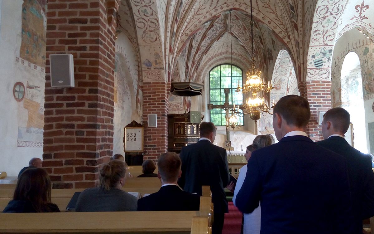 Mariage dans l'église de Kalanti