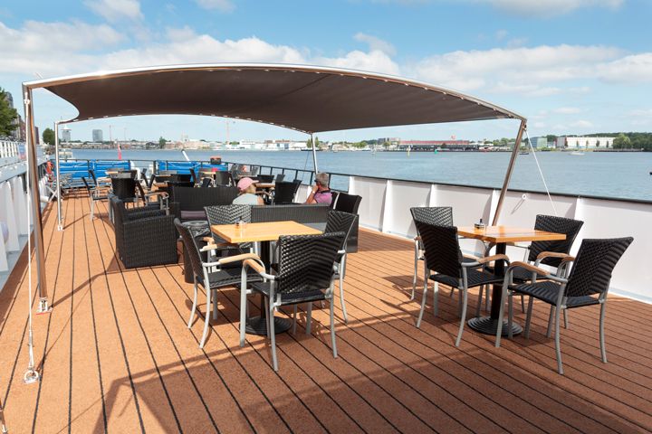 Pont soleil du bateau De Holland