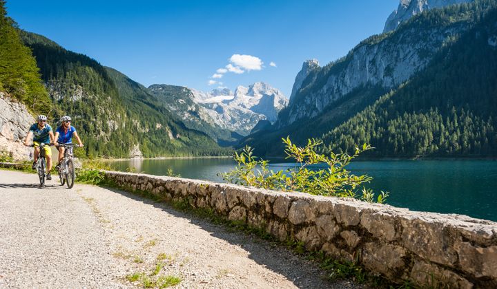 Voyage en véhicule : Gosau et le massif du Dachstein à VTT électrique